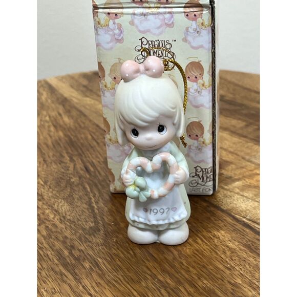 Precious Moments‎ "Cane You Join Us For A Merry Christmas" Ornament (1997) - Picture 2 of 5